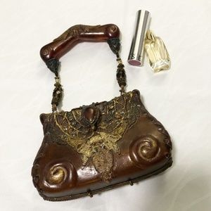 Maya Signature sculpted resin purse NWT